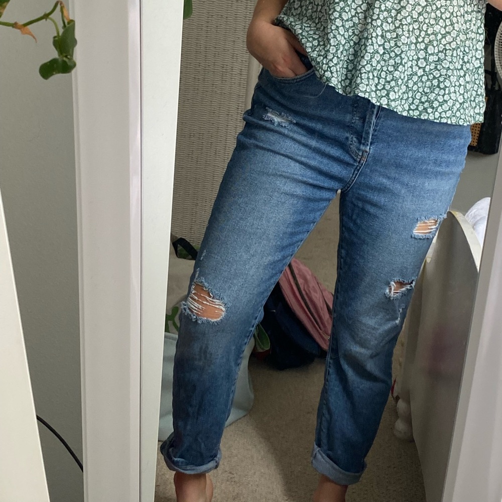high waisted ripped boyfriend jeans